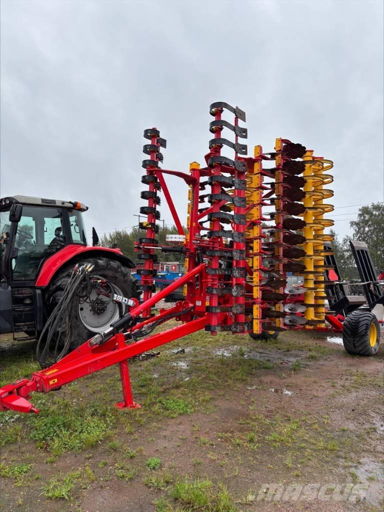 Väderstad Carrier625 Kiekkomultaimet ja lautasäkeet