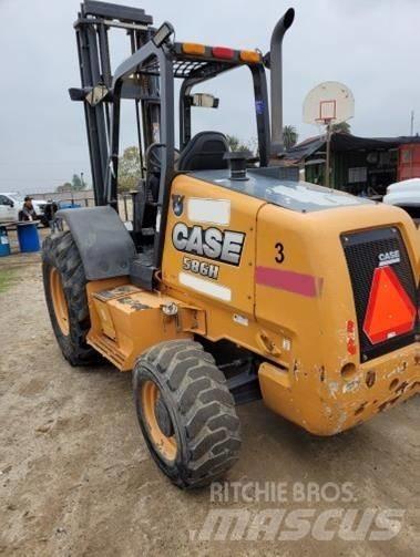 CASE 586H Maastotrukit