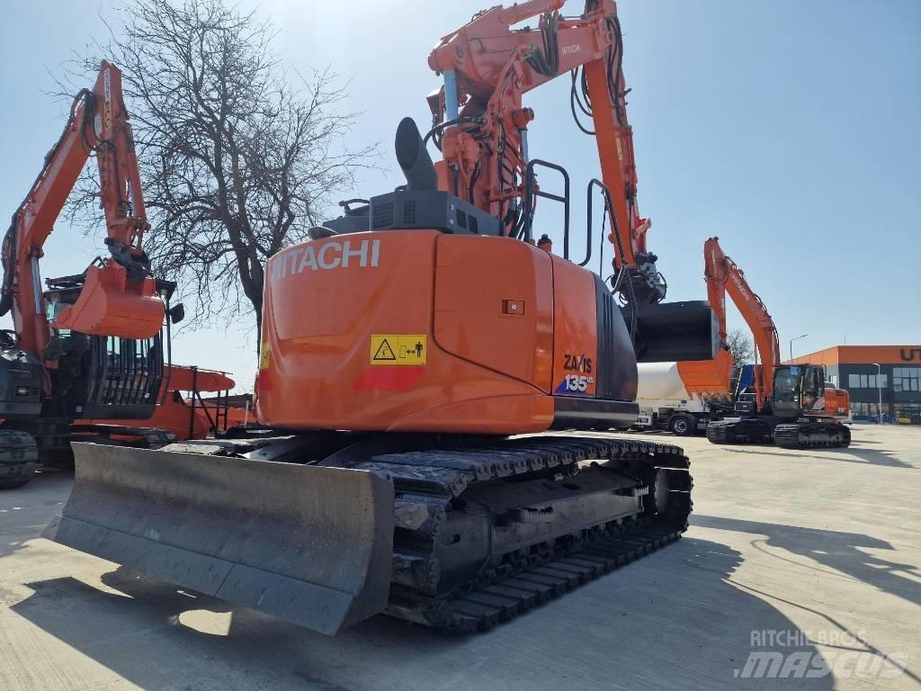 Hitachi ZX135-6 Telakaivukoneet