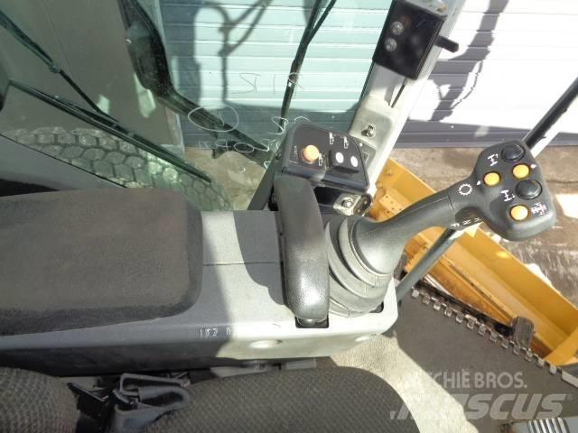 CAT 140 M AWD Tiehöylät