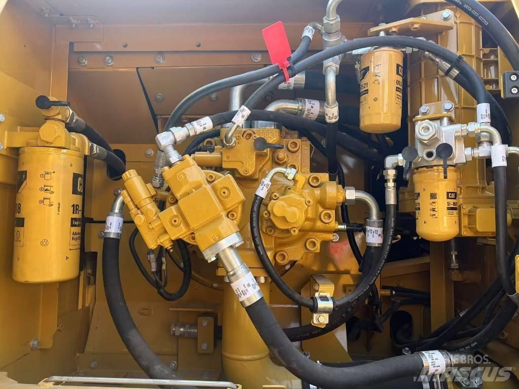 CAT 330 D Telakaivukoneet