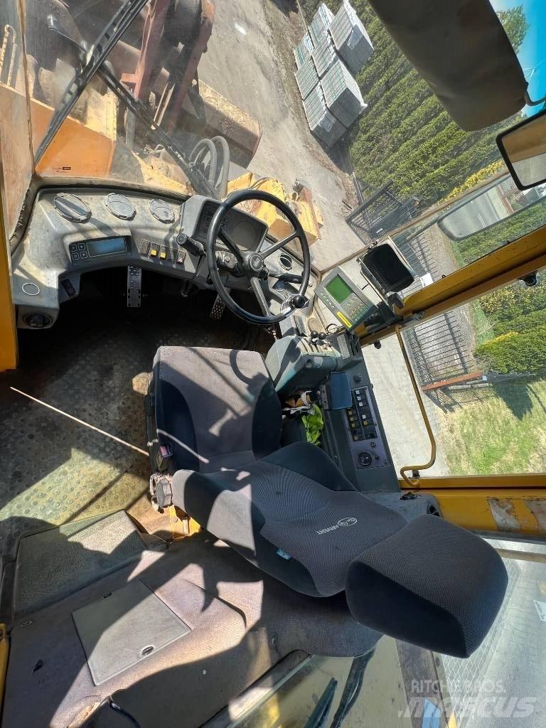 Volvo BM L150 Pyöräkuormaajat
