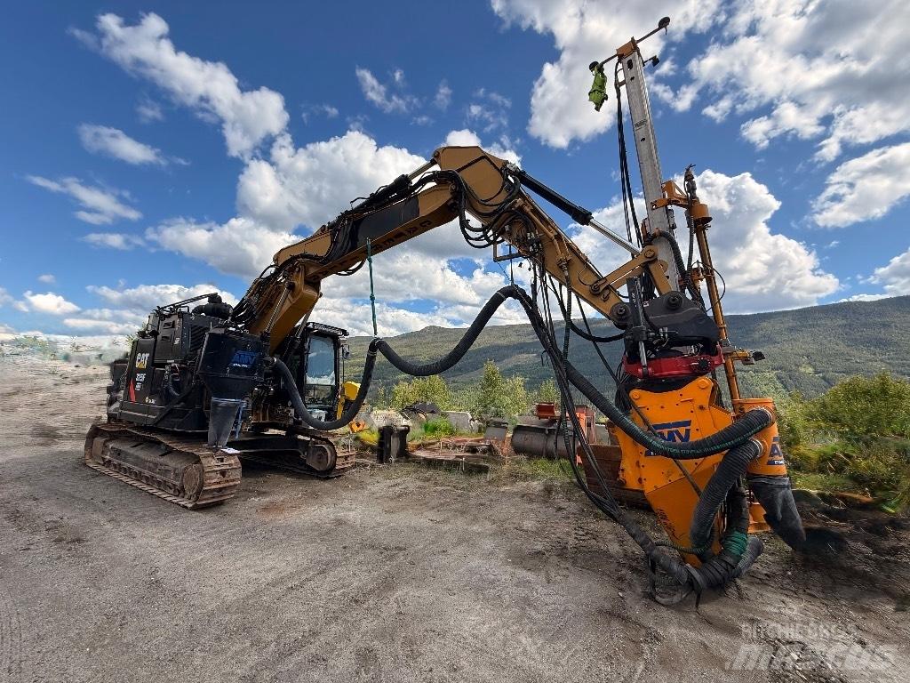 CAT 325 FL CR Erikoiskaivinkoneet