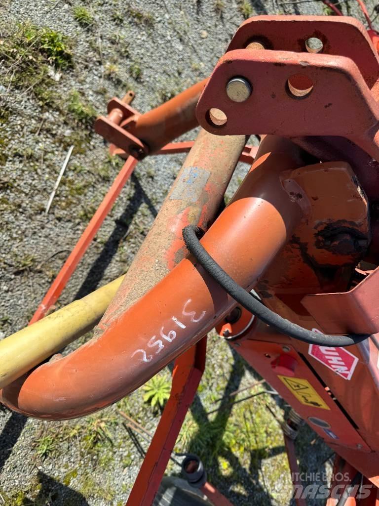 Kuhn GF6301 MH Pöyhimet ja haravat