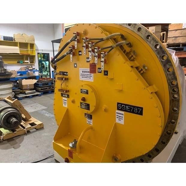 Komatsu 830 E Dumpperit