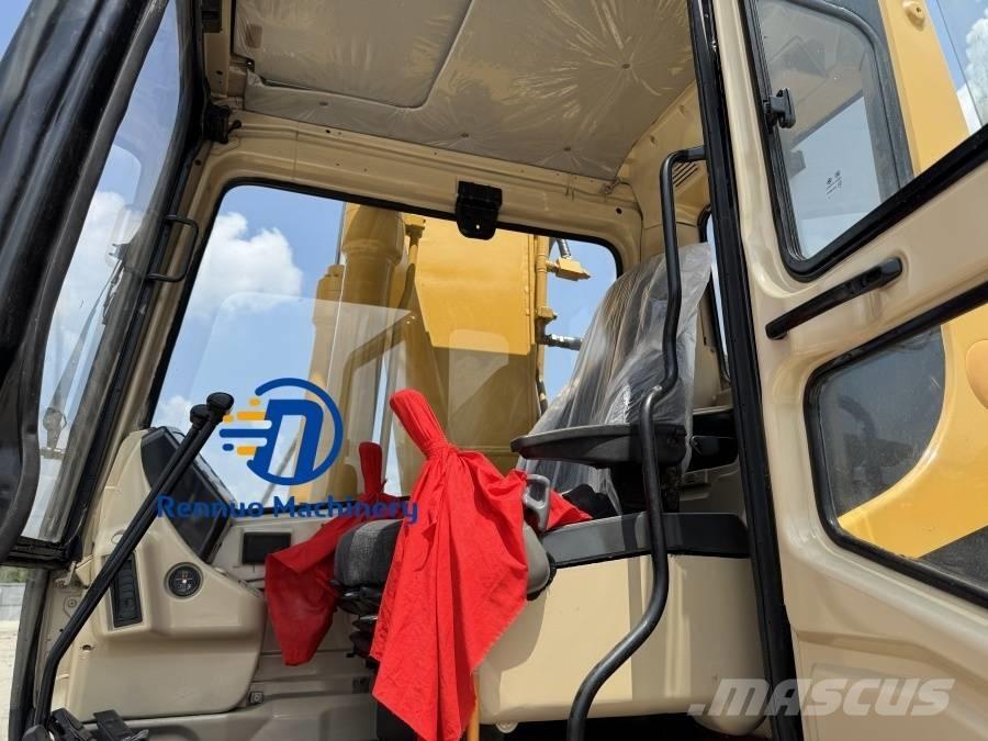 CAT 320B Telakaivukoneet