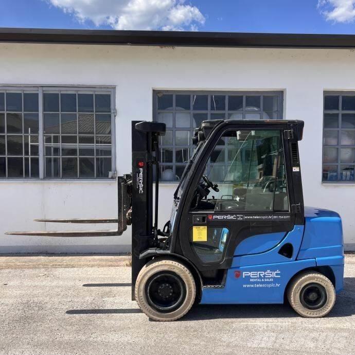 Yale GDP30VX Dieseltrukit