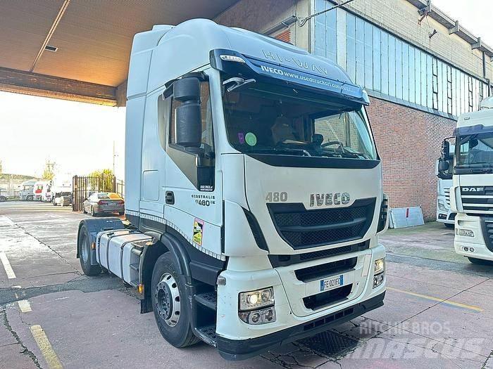 Iveco AS440E48 Vetopöytäautot