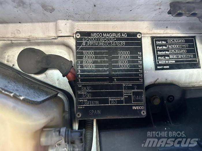 Iveco AS440E48 Vetopöytäautot