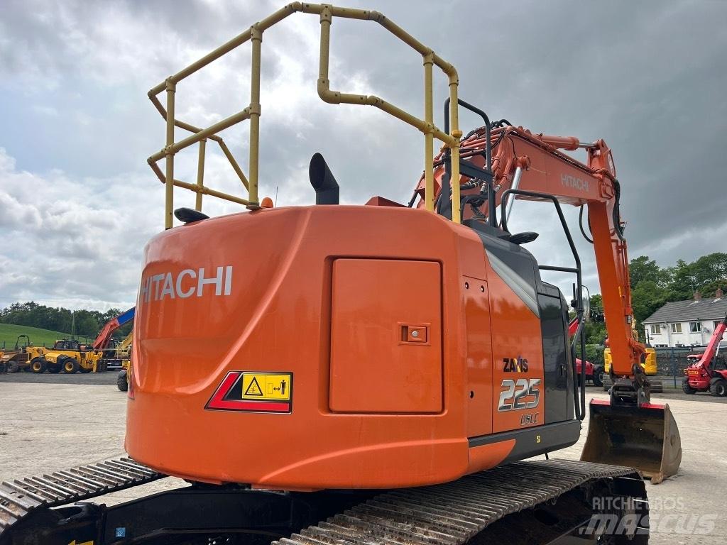 Hitachi ZX225 USLC-7 Telakaivukoneet