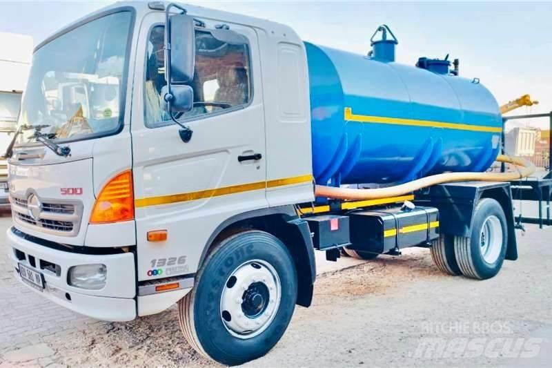 Hino 500 1326 Muut kuorma-autot