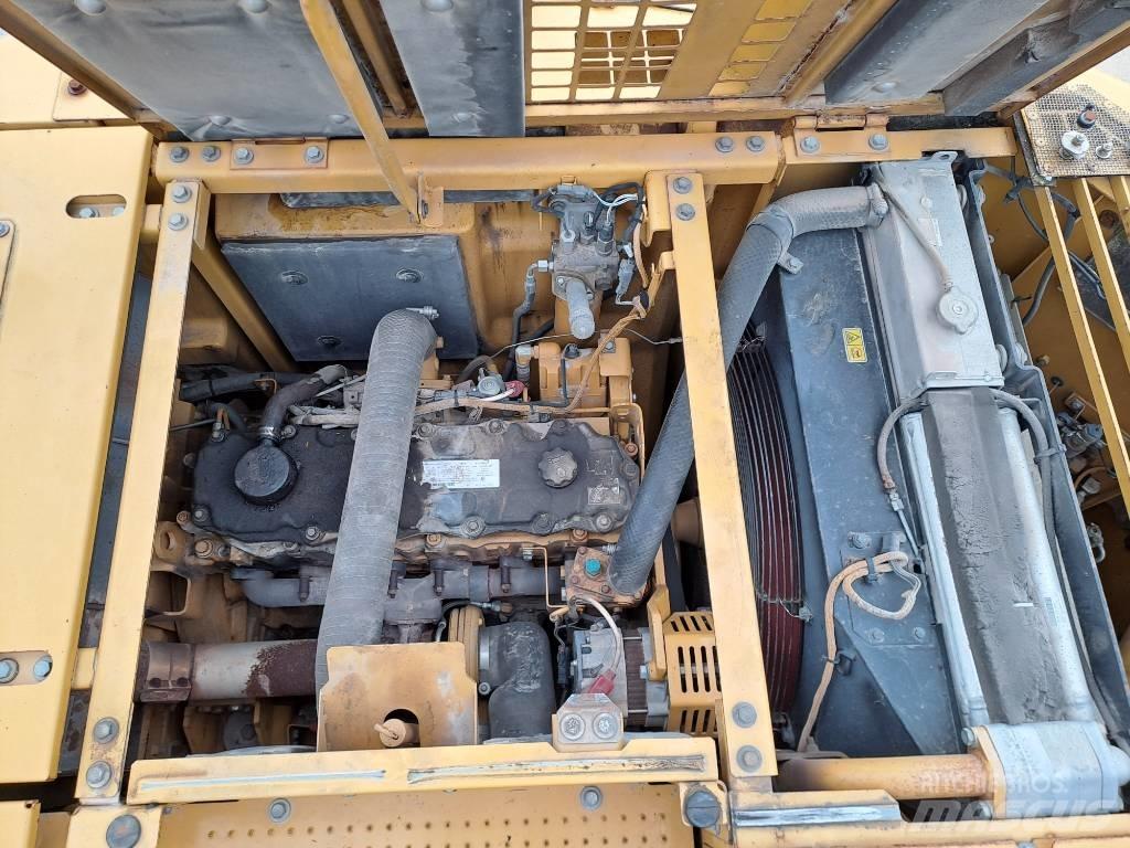 CAT 328 D LCR Telakaivukoneet