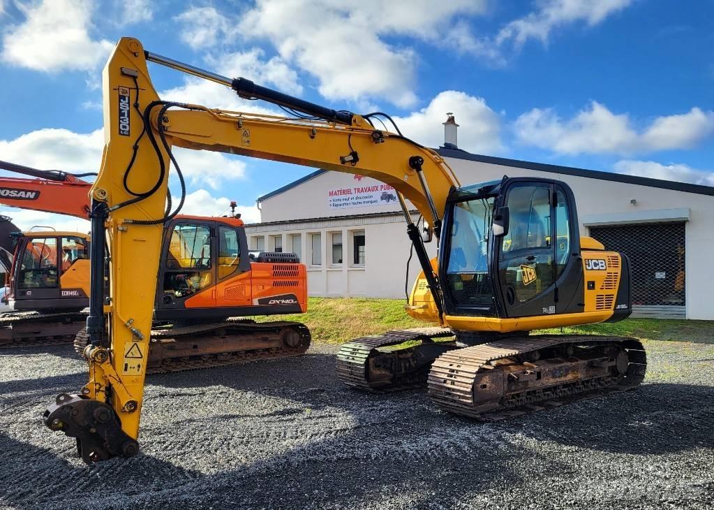 JCB JS 130 LC Telakaivukoneet