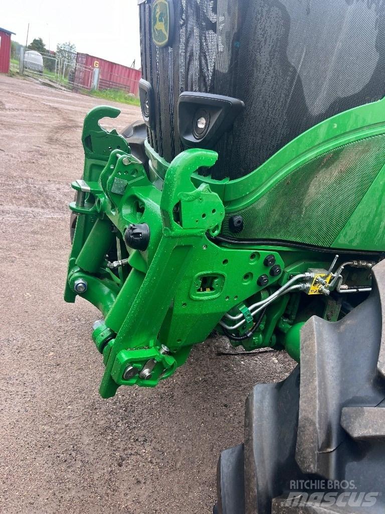 John Deere 6175 M Traktorit