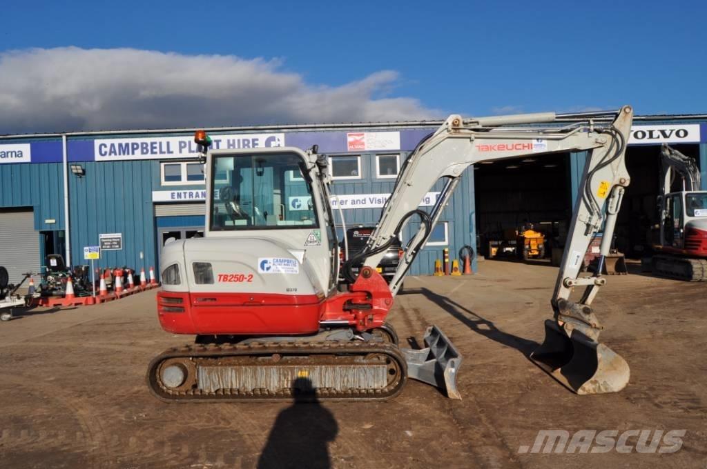 Takeuchi TB 250-2 Minikaivukoneet < 7t