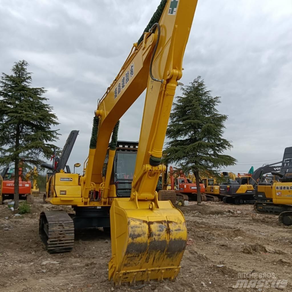 Komatsu PC 220-8 Telakaivukoneet
