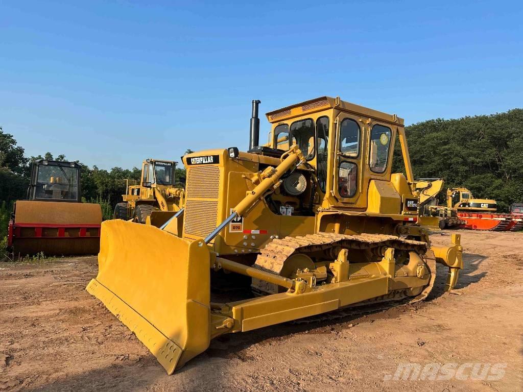 CAT D7G Telaketjupuskutraktorit