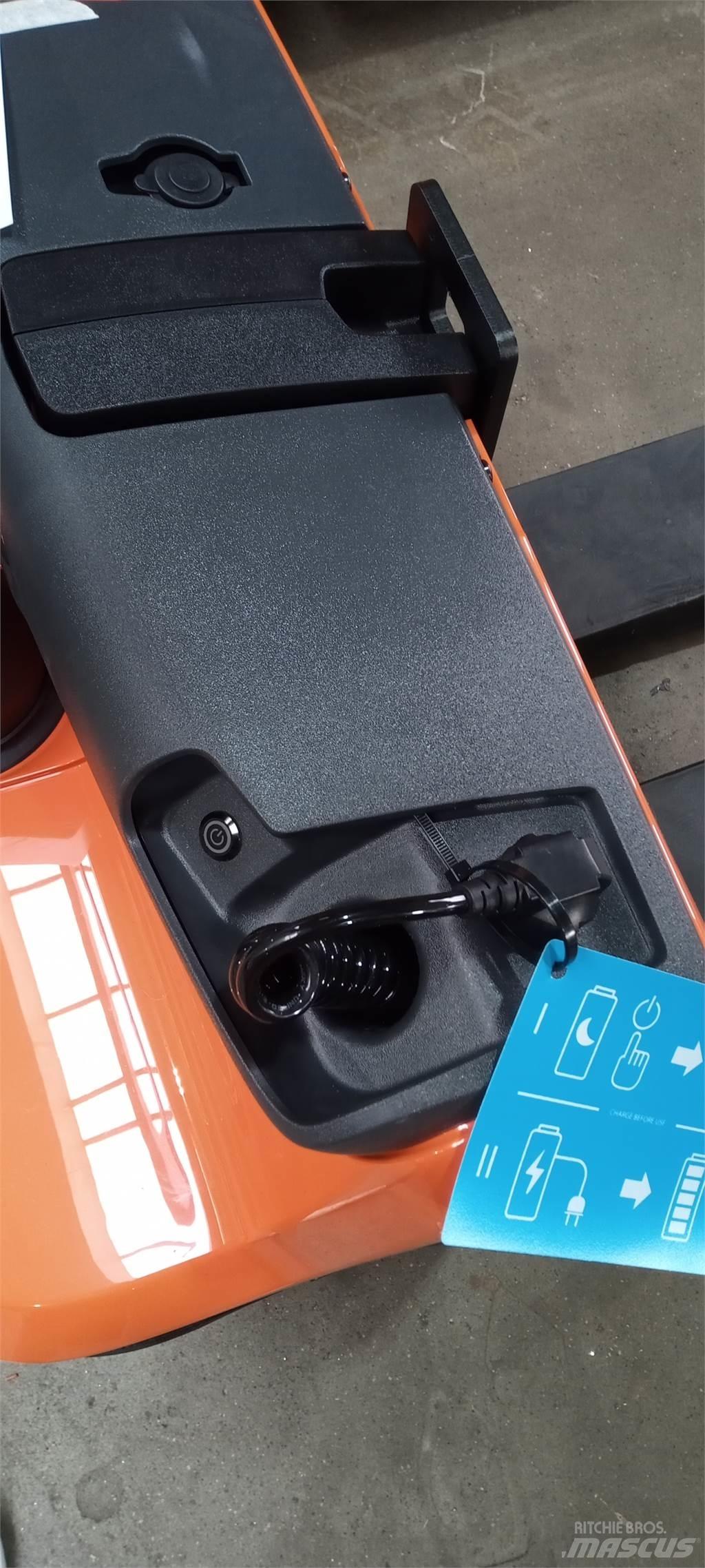 Toyota LWI 160 Lavansiirtotrukit