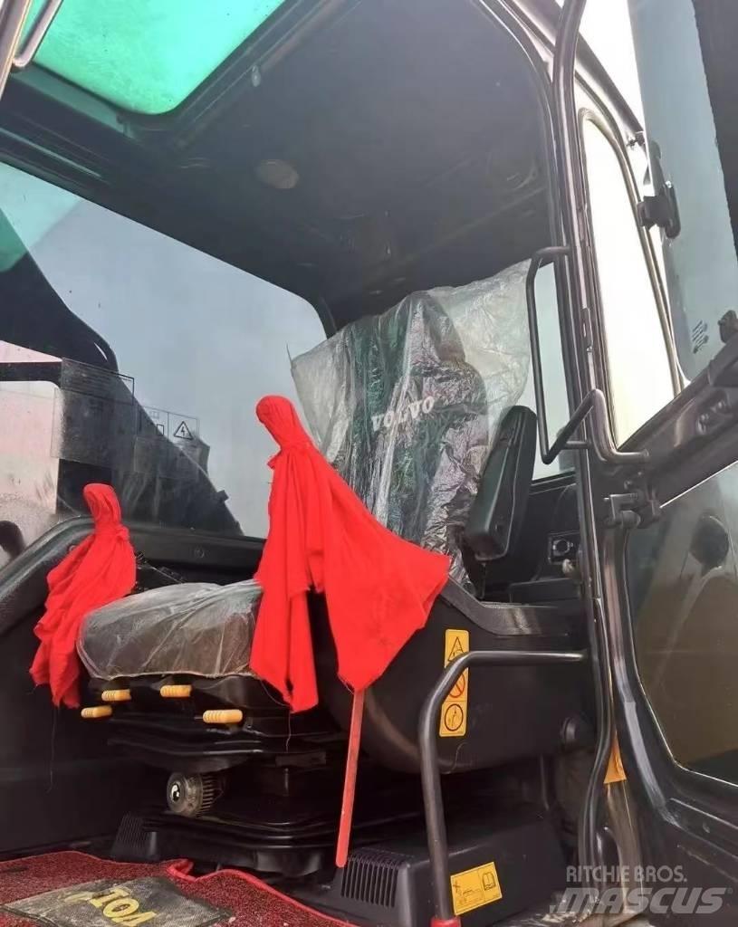 Volvo EC 240 Telakaivukoneet