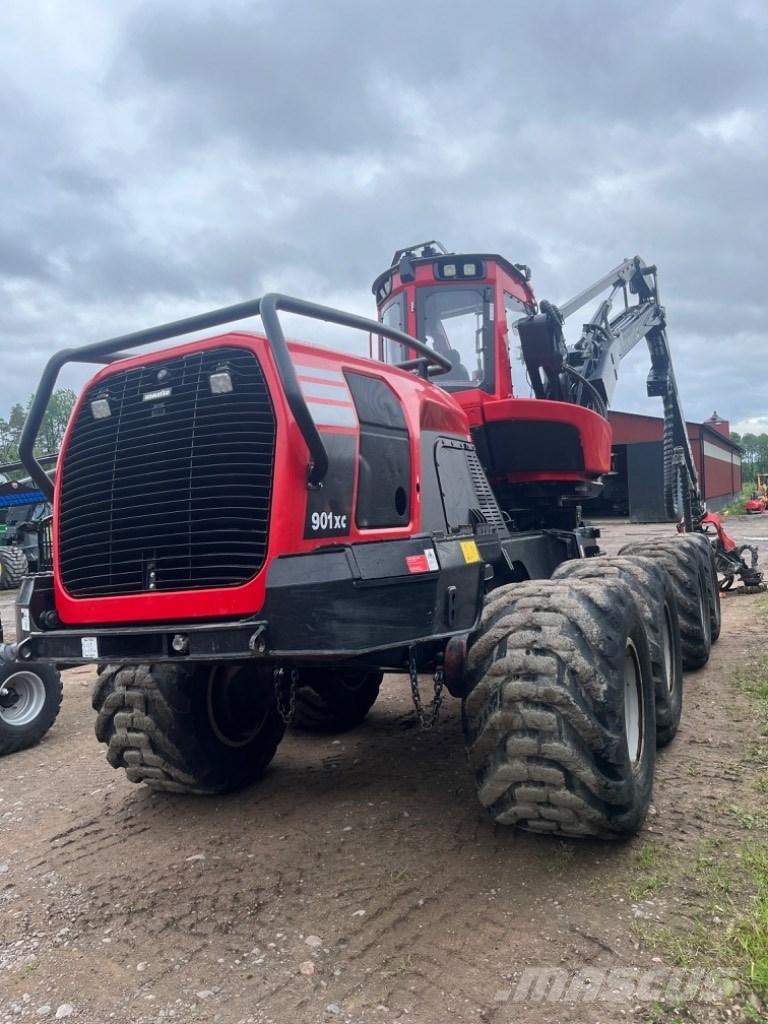 Komatsu 901 XC Harvesterit