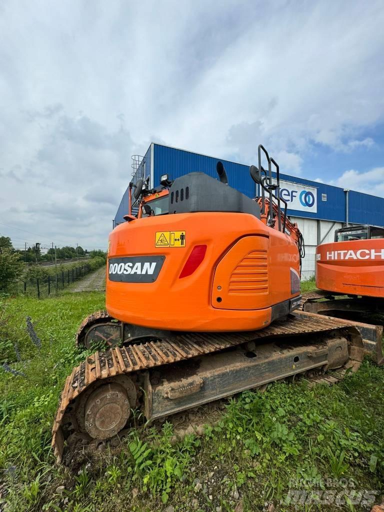 Doosan DX 140 LCR Telakaivukoneet