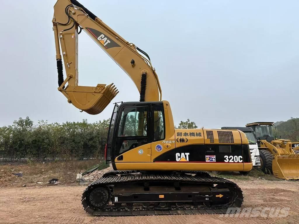 CAT 320 C Telakaivukoneet