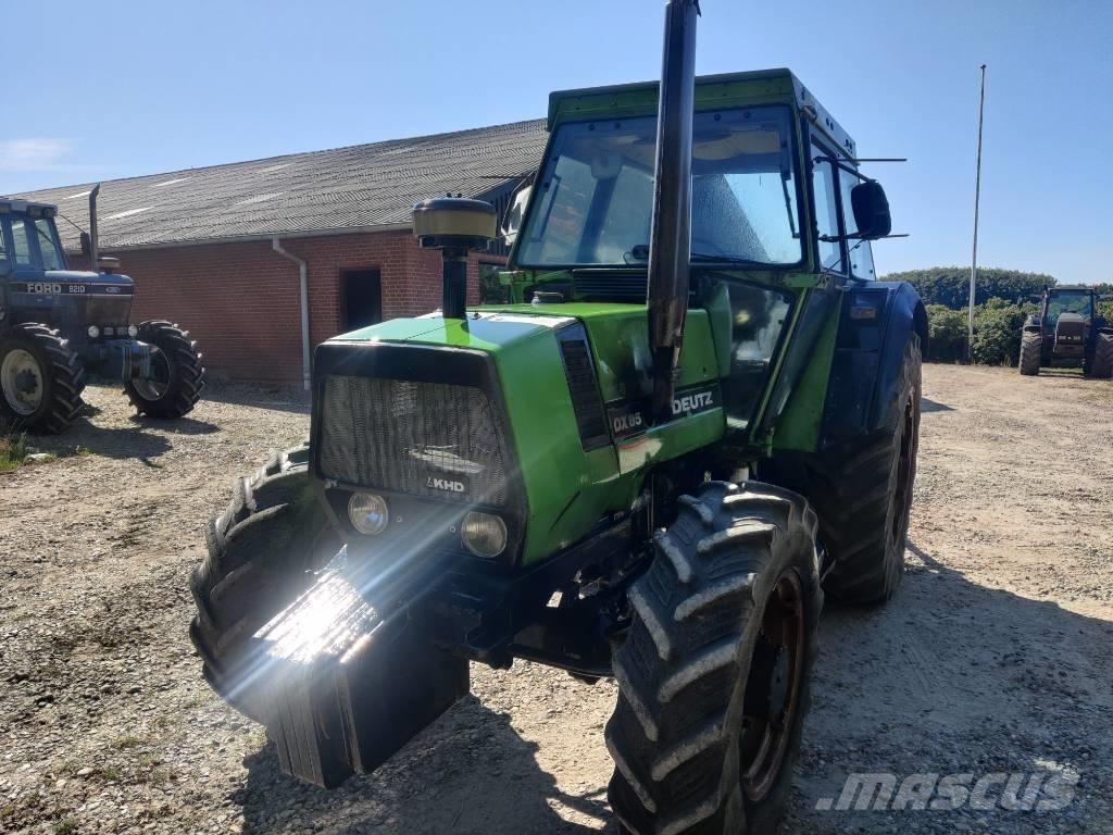 Deutz DX 85 ALLRAD Traktorit