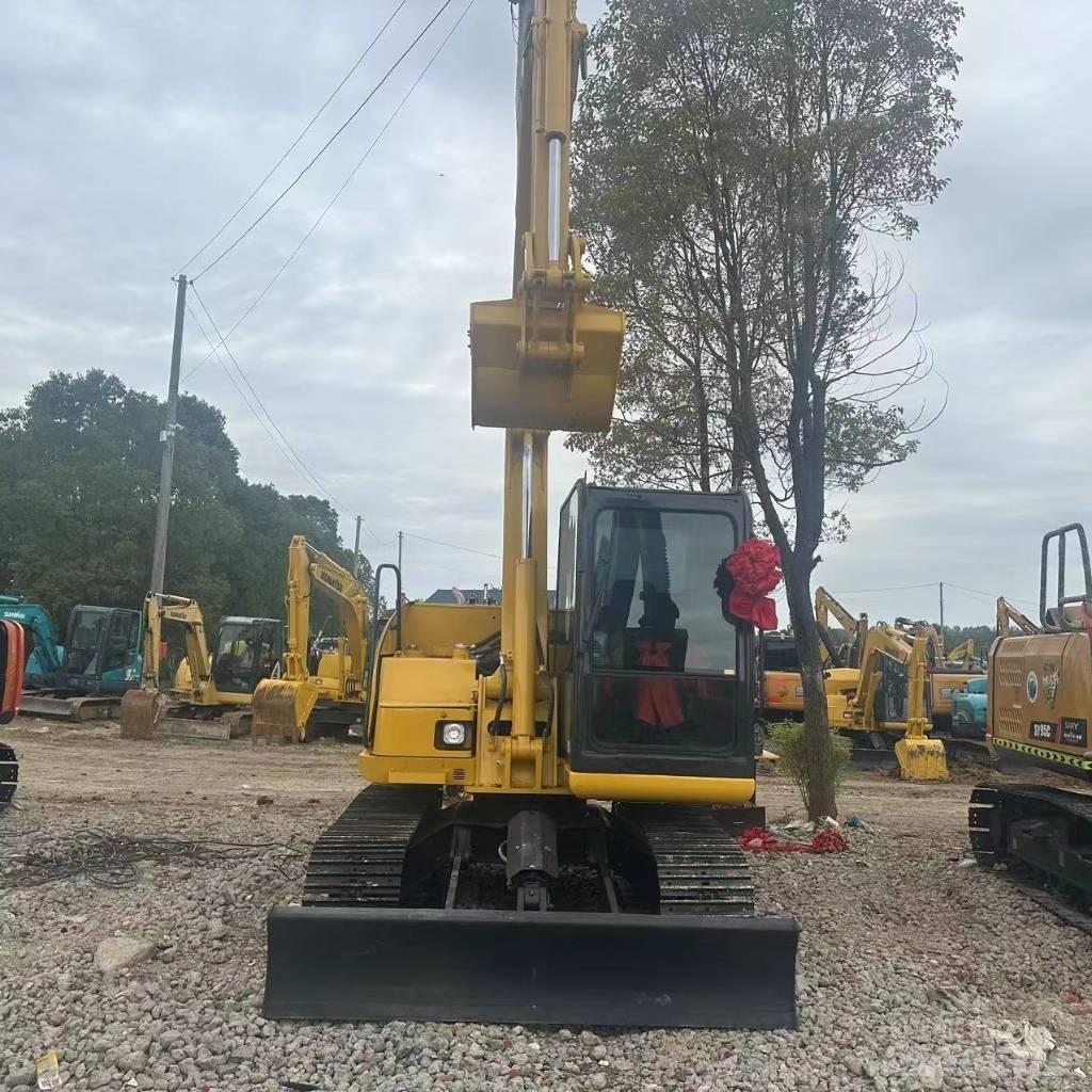 Komatsu PC 70 Minikaivukoneet < 7t