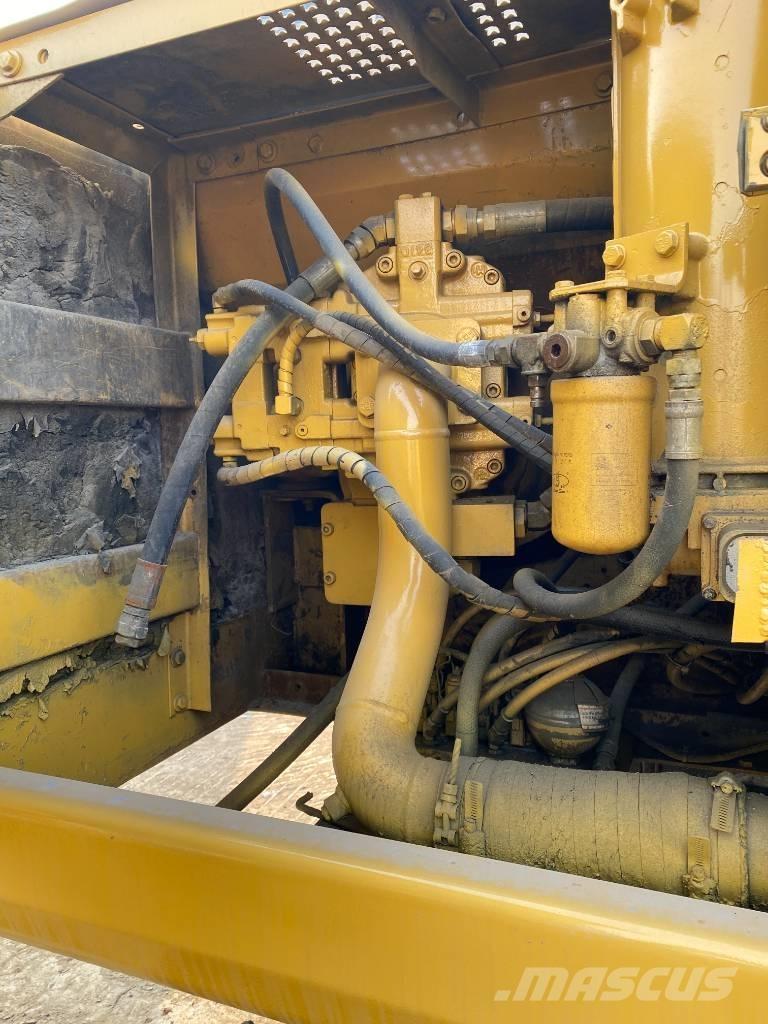 CAT 325 B Telakaivukoneet