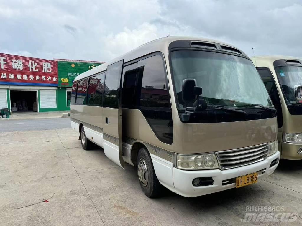 Toyota Coaster Minibussit
