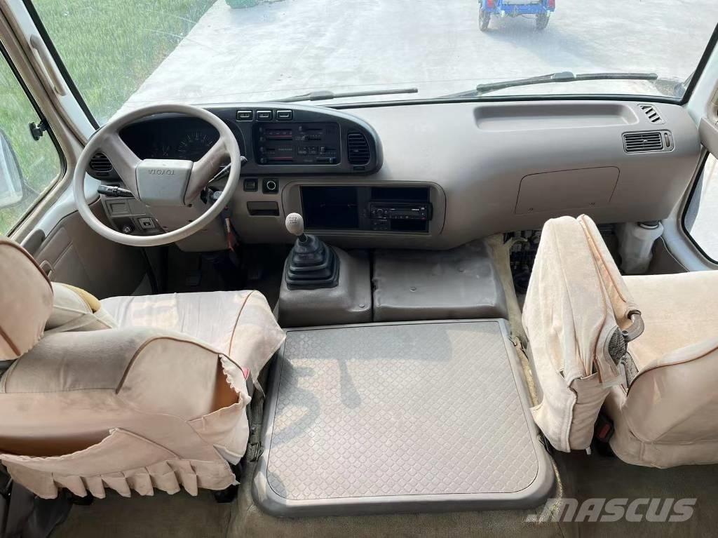 Toyota Coaster Bus Minibussit