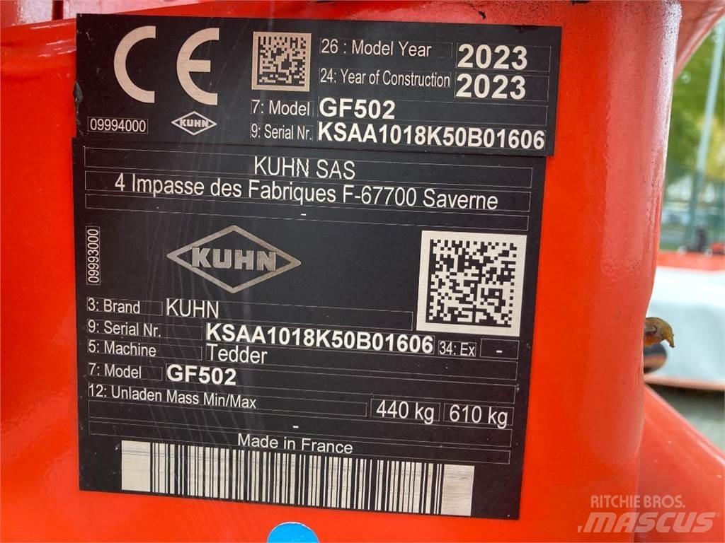 Kuhn GF 502 Pöyhimet ja haravat