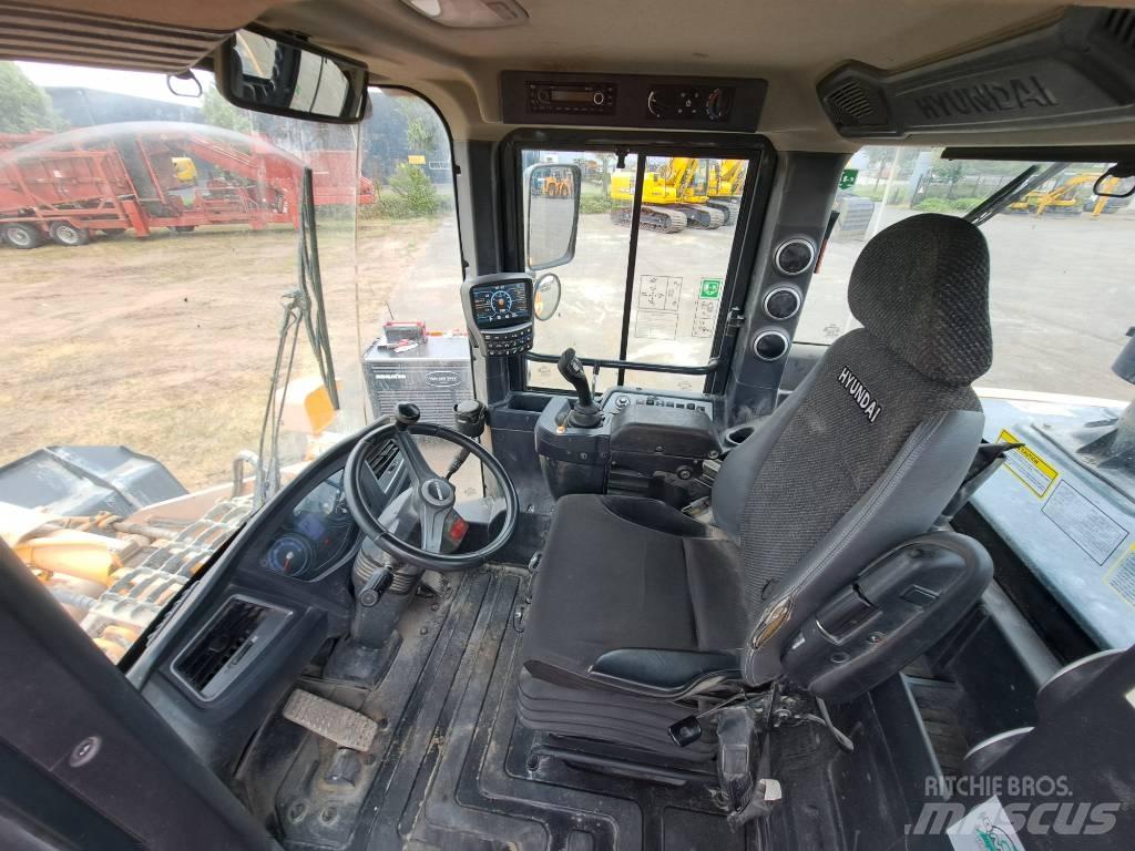 Hyundai HL940 Pyöräkuormaajat