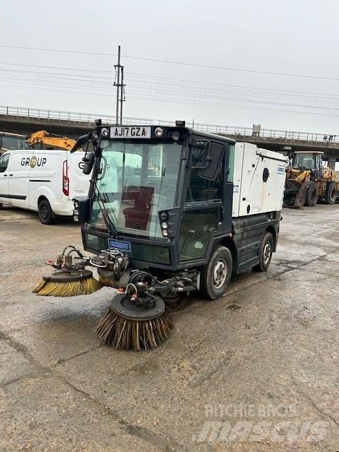 Schmidt Compact 200 Lakaisukoneet