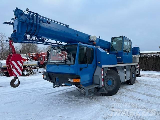 Liebherr LTM 1030-2 Mobiilinosturit