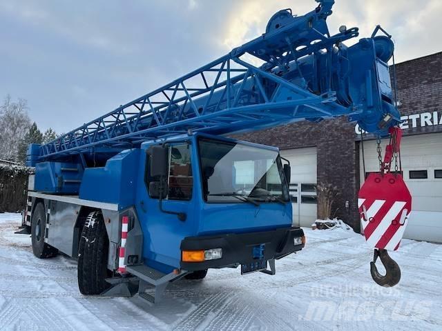 Liebherr LTM 1030-2 Mobiilinosturit