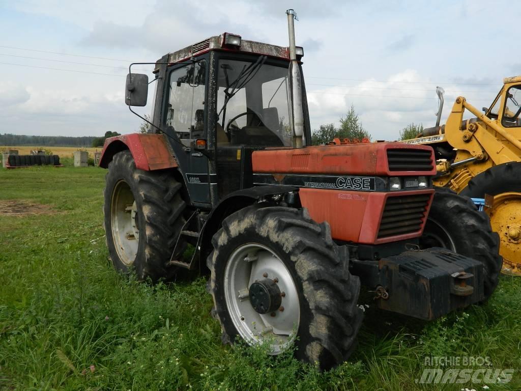 International 956 XL Traktorit