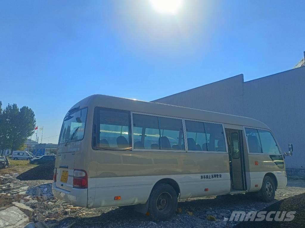 Toyota Coaster Bus Minibussit
