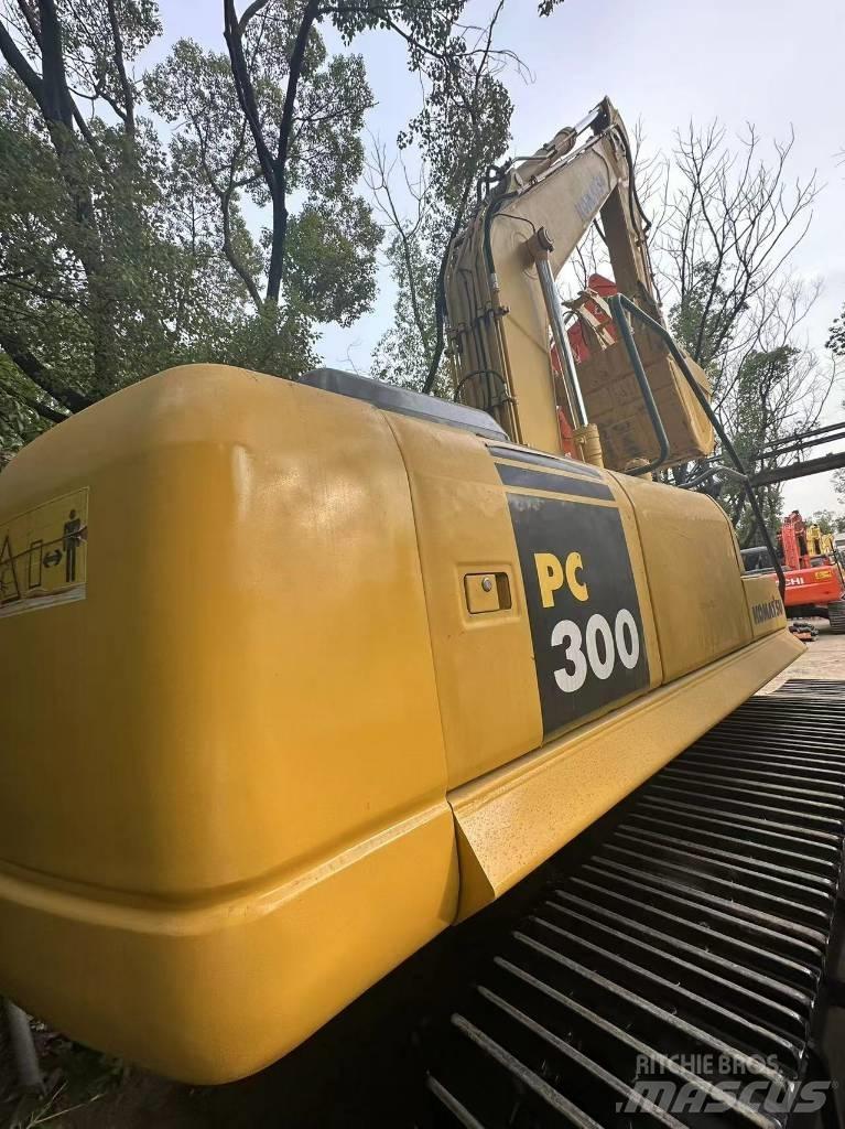 Komatsu PC 300 Telakaivukoneet