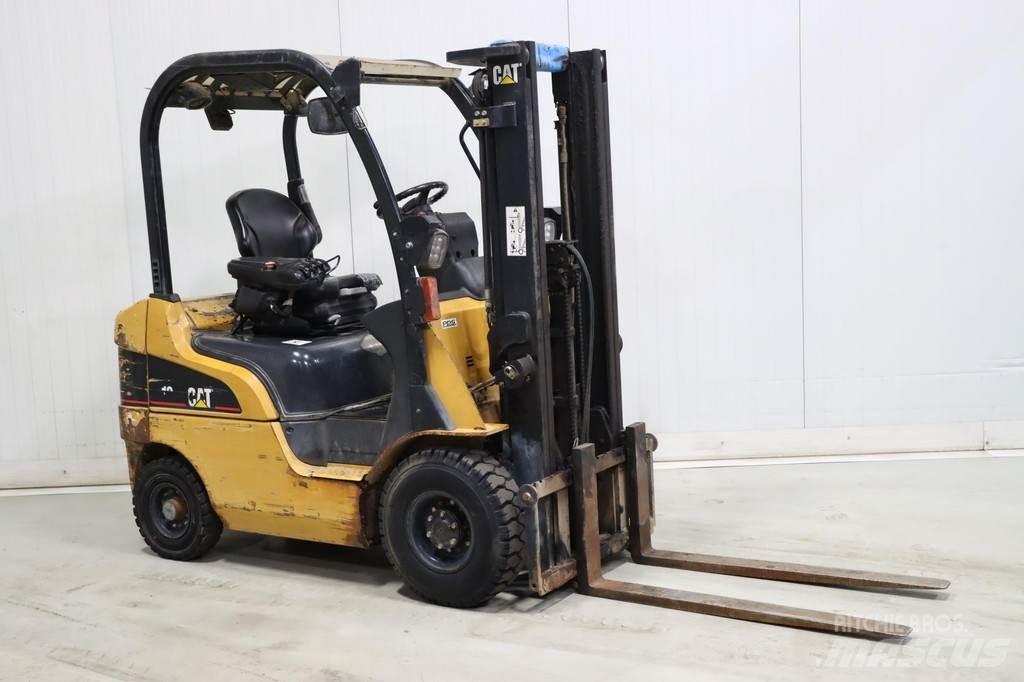 CAT DP18N Dieseltrukit