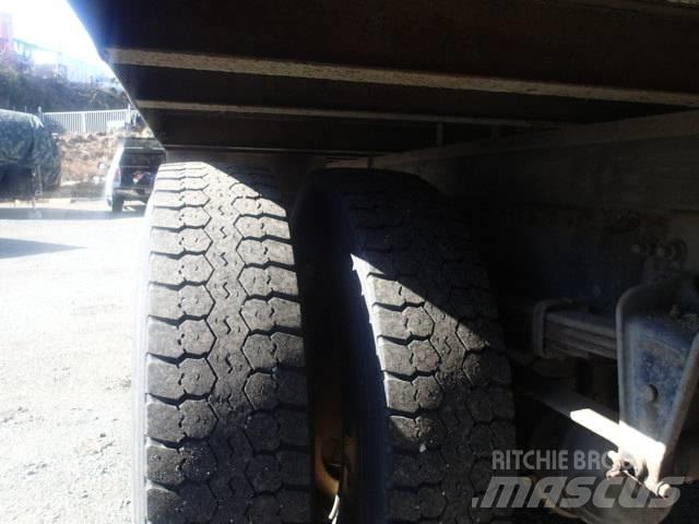 International 4300 Umpikorikuorma-autot