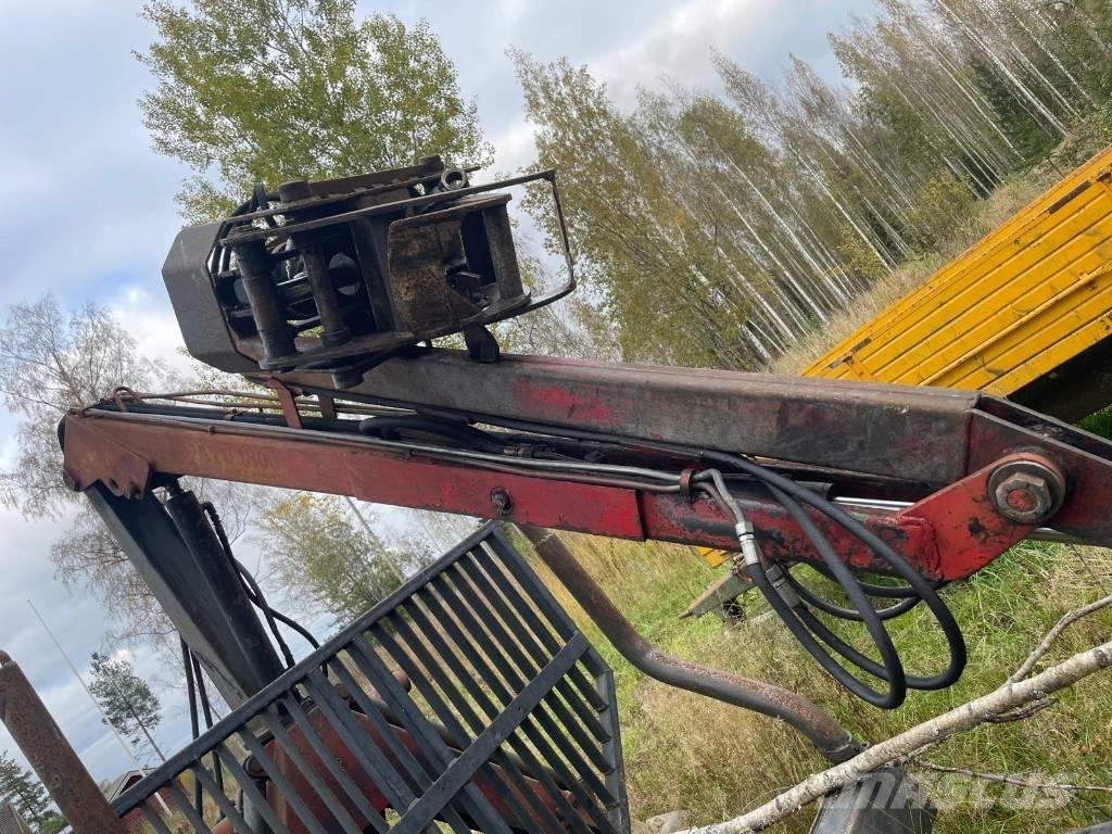 Patu + Tume 1800 MV70 Metsäperävaunut