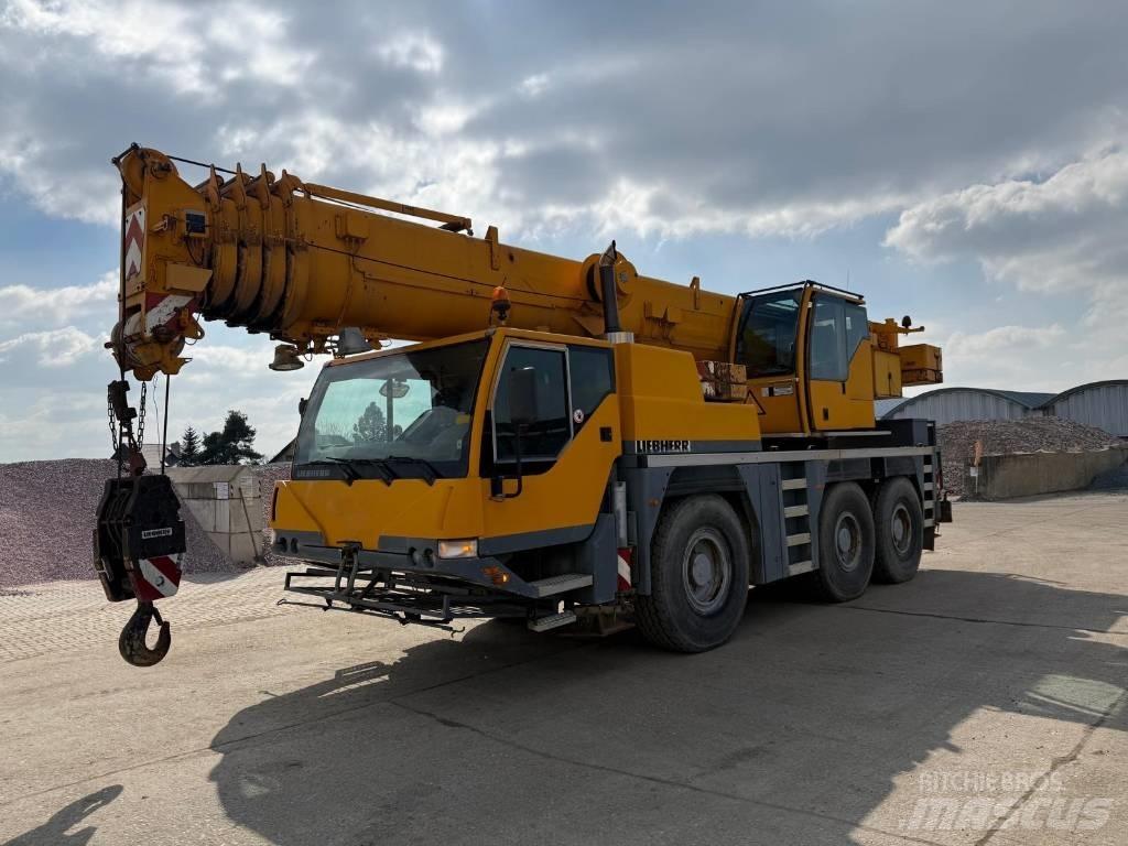 Liebherr LTM1055/1 Mobiilinosturit