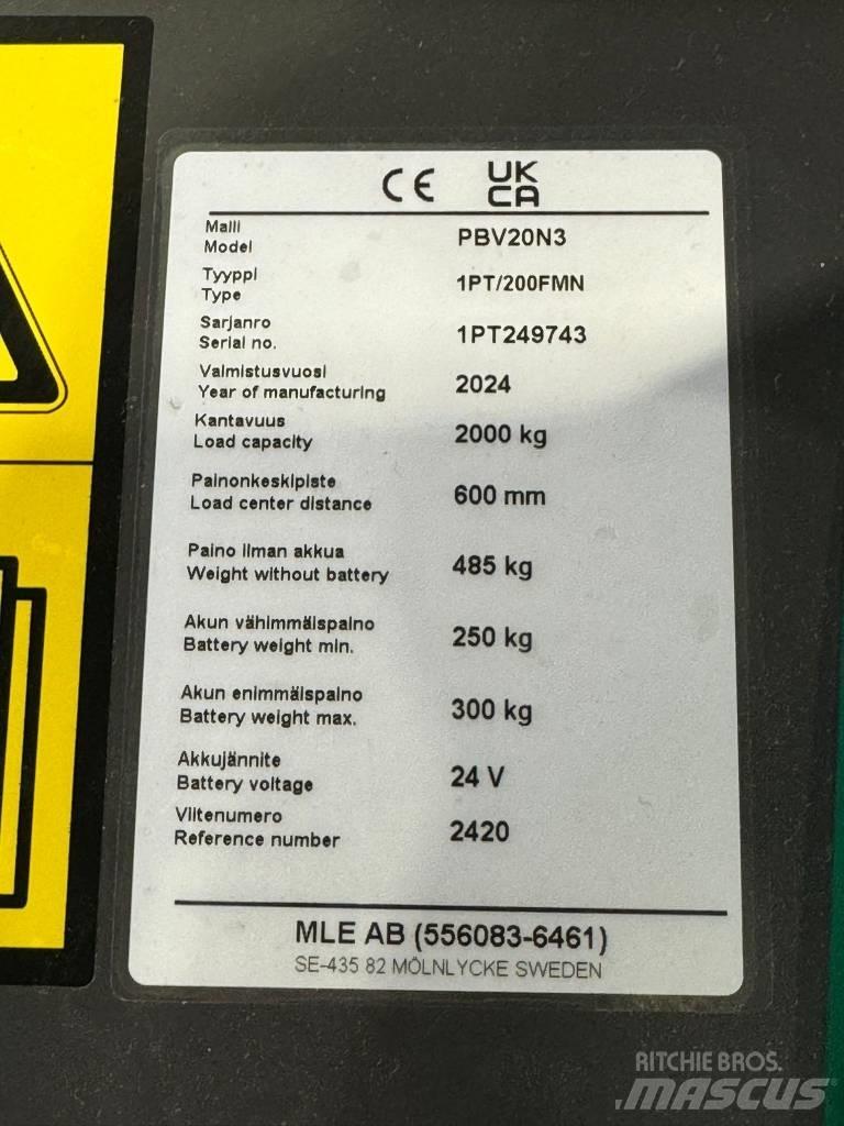 Mitsubishi PBV20N2 Lavansiirtotrukit ajotasolla
