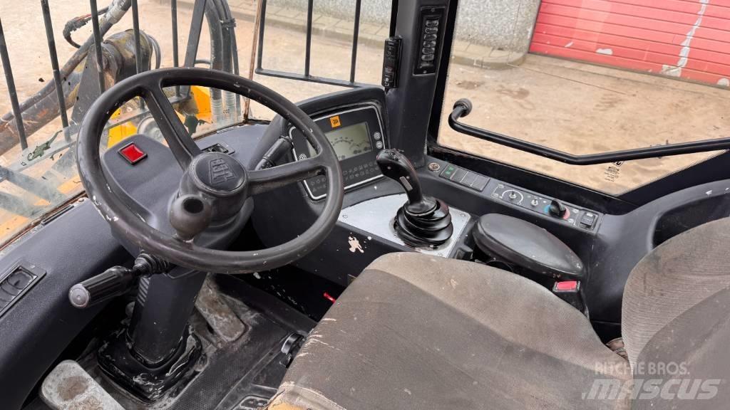 JCB 411 Pyöräkuormaajat