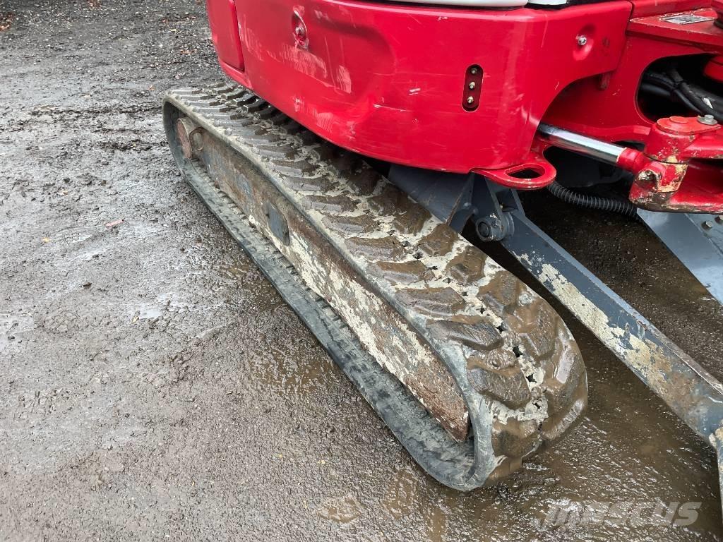 Takeuchi TB 325 R Minikaivukoneet < 7t