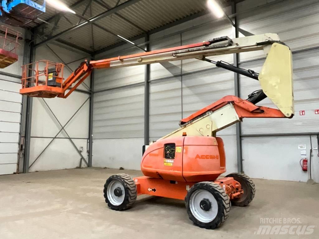 JLG 600 AJ Kuukulkijat