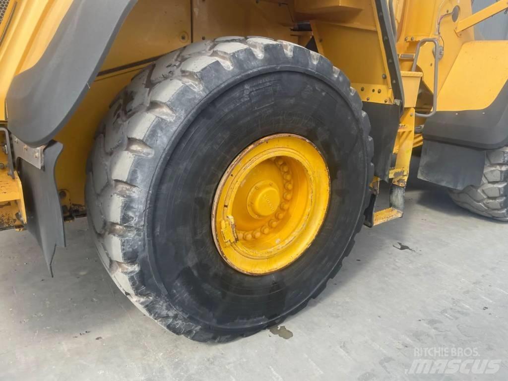Volvo L180G Pyöräkuormaajat
