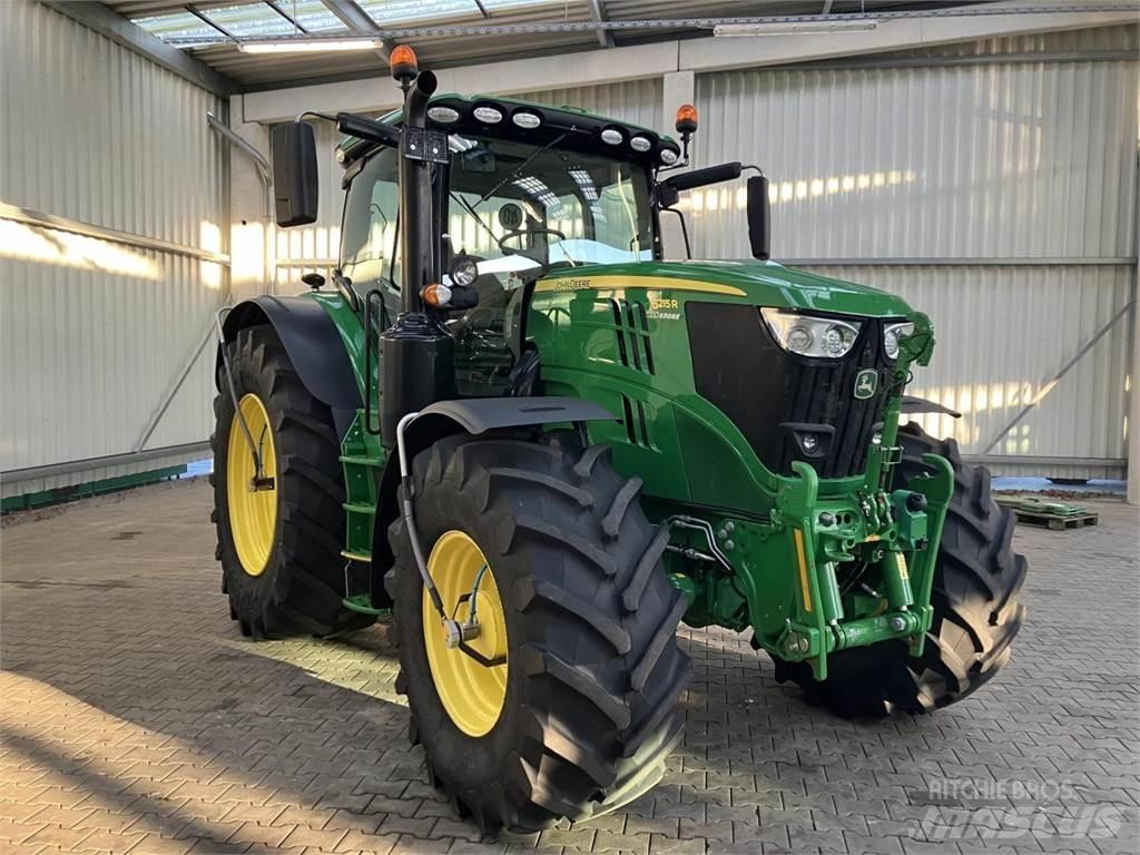 John Deere 6215R Traktorit