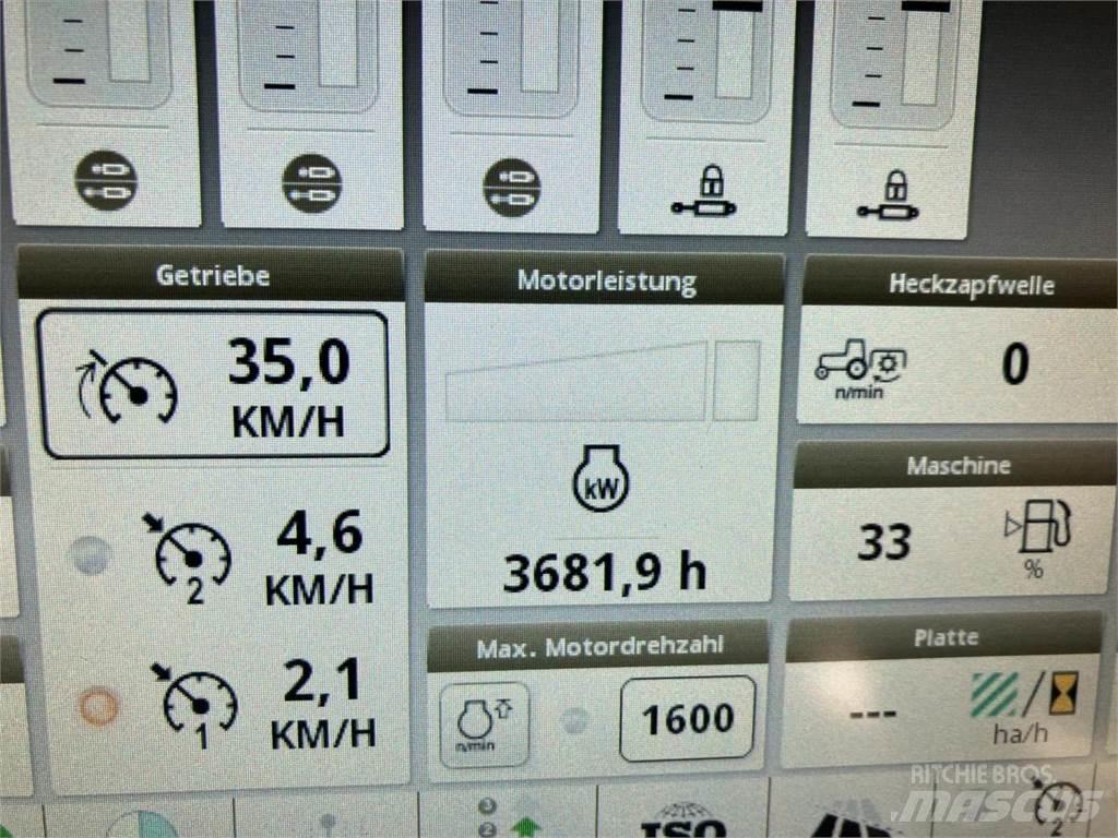 John Deere 6215R Traktorit